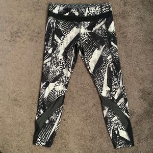 Lululemon cropped leggings